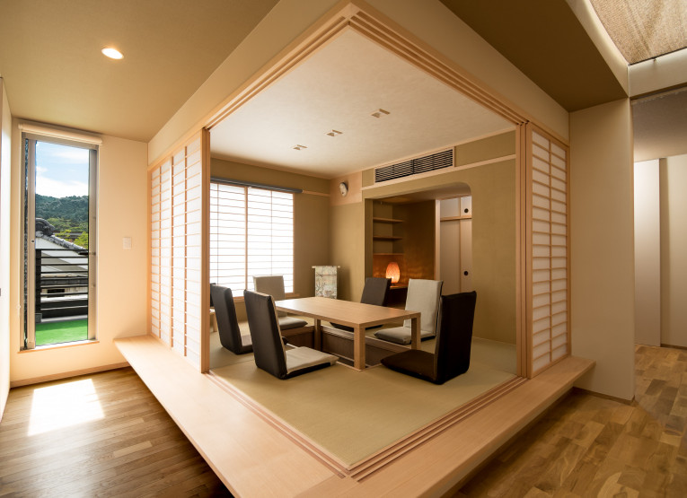 House in Otsu Dining Room Interior Decor