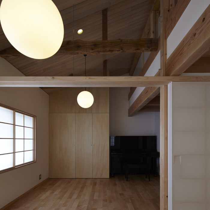 House in Takatsuji Living Room Design Asian Style